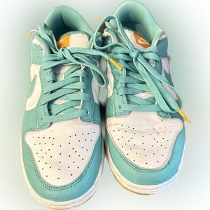 Nike Dunks teal
